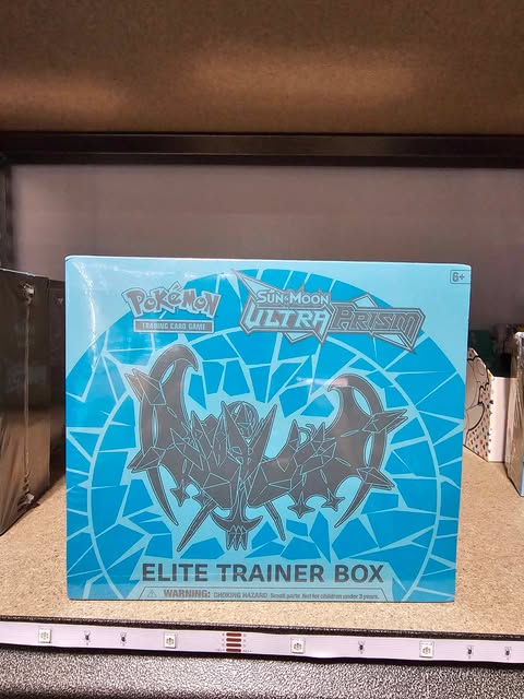 Pokemon TCG: Sun & Moon-Ultra Prism Elite Trainer Box (Dawn Wings Necrozma) (torn wrap) option 2
